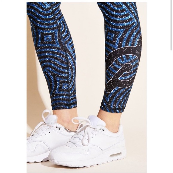 Peloton Terez L Glitter Galaxy Leggings - Picture 6 of 7